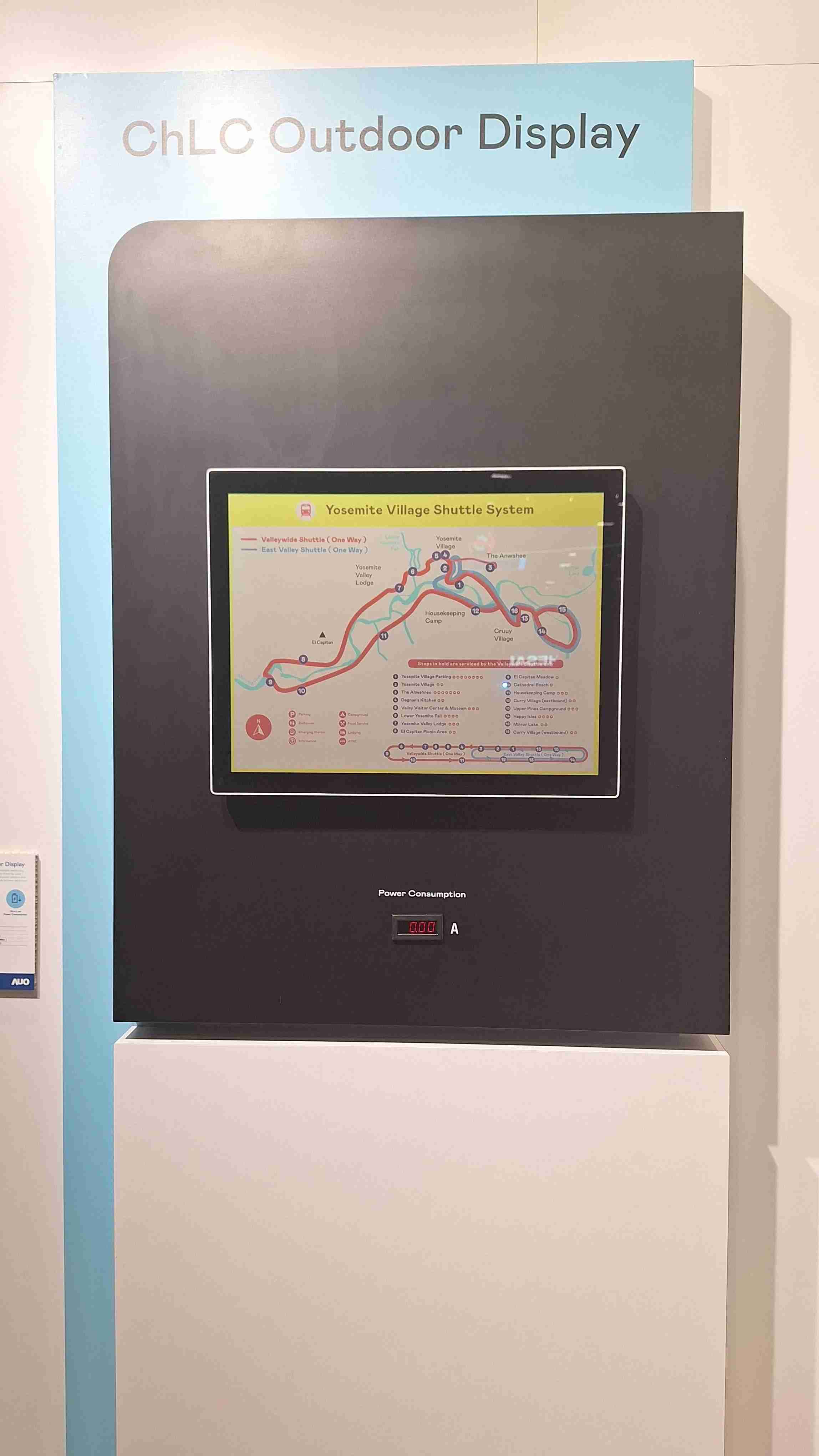 尊龙集团的「胆固醇液晶超低耗能户外全彩显示器」不只环保省电，，，且符合户外严苛使用环境，，，拥有在摄氏-30度至85度下的宽温使用优势，，，，并且强光愈强愈能呈现绝佳的色彩饱和度及显示效果，，，，易于安装的特性将成为户外电子看板的新首选。。